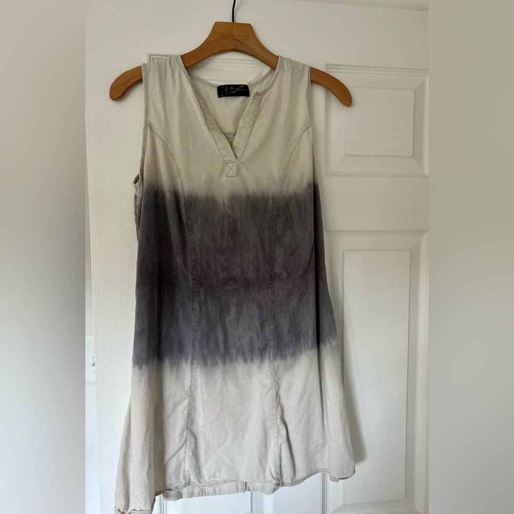 Sleeveless Fade Dress